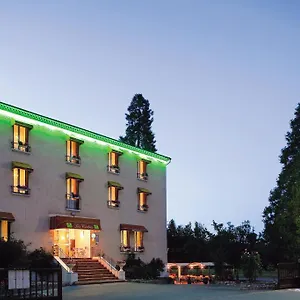 Logis Les Cedres Hotel